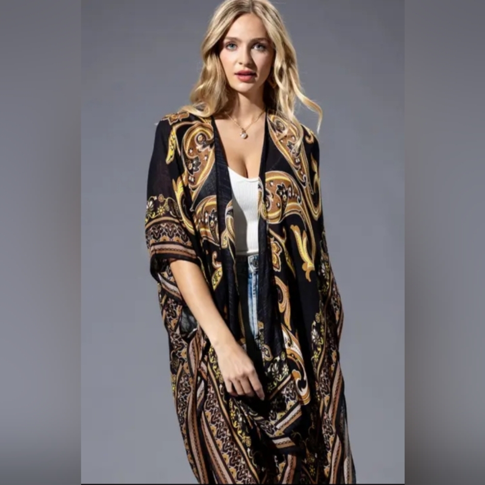 Black and Gold Paisley Kimono